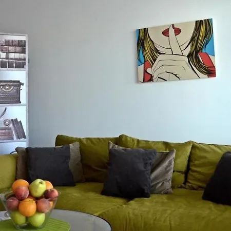 The Bridge - Studio With Balcony And City View Апартаменты