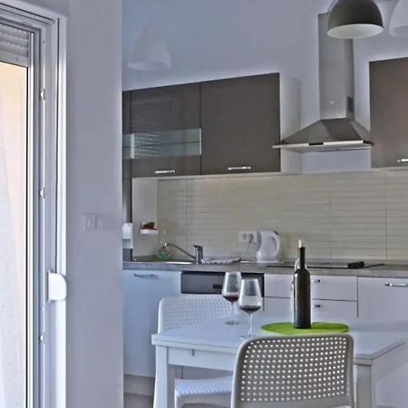 דירה The Bridge - Studio With Balcony And City View *